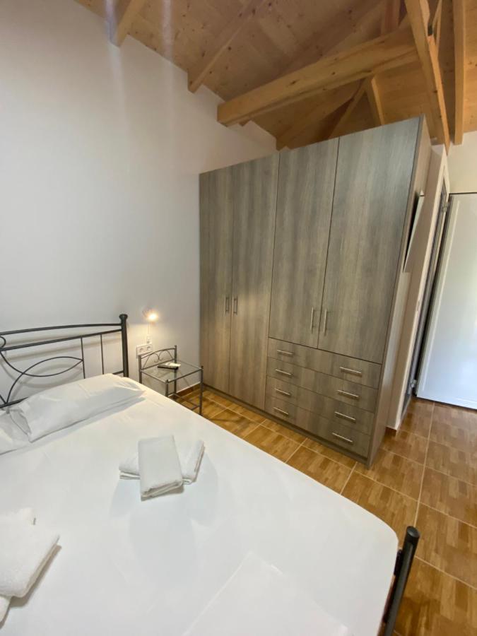 Babis Apartment Agios Nikitas Áyios Nikítas Exterior foto